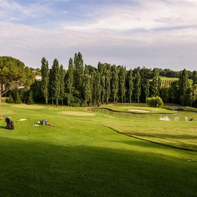 Privater Golfplatz im Hôtel de Seze in Bordeaux